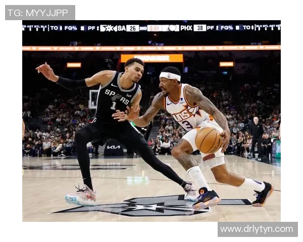 2013年NBA常规赛马刺与灰熊的激烈对决回顾与精彩瞬间分析